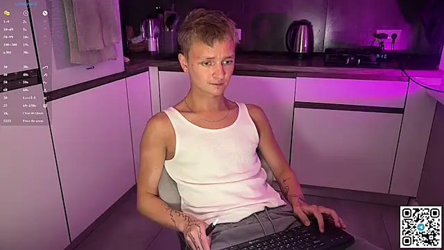 Snapshot of Logan_mett chatting on 07-01-26, 10:20 Logan mett online show from 07-01-26, 10:20
