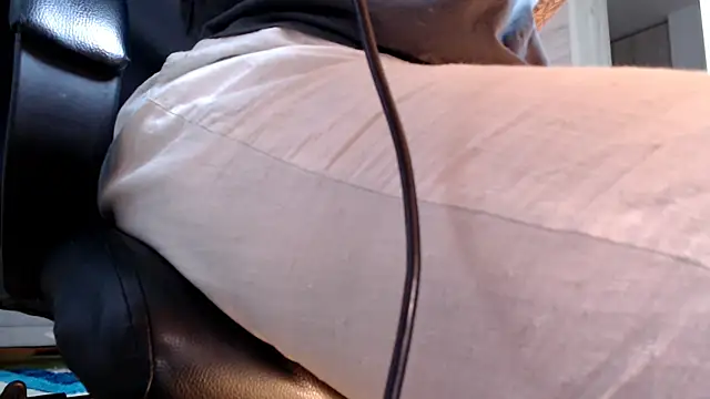 shanabellucy online show from 04-14-26, 01:11