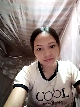 Snapshot of huhu-sexxy chatting on 10-21-25, 12:11 huhu-sexxy online show from 10-21-25, 12:11