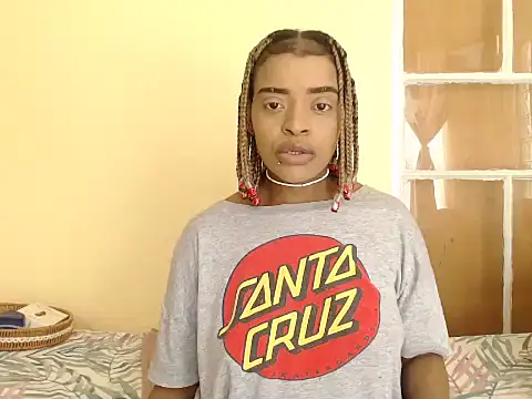 fifiqueen25 online show from 11-26-25, 09:32