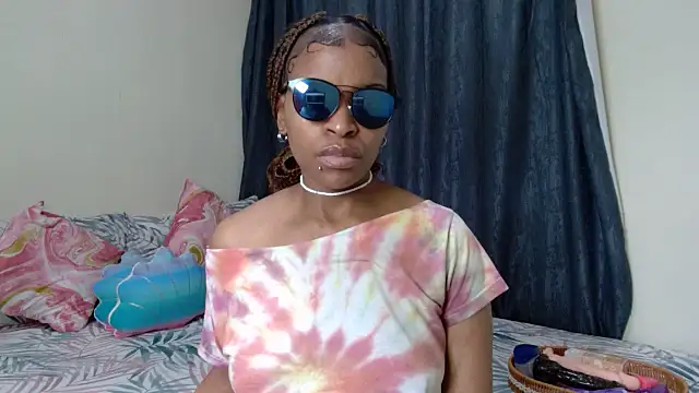 fifiqueen25 online show from 03-21-26, 07:13