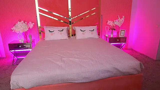 CuteeFoxy online show from 11-21-25, 02:38