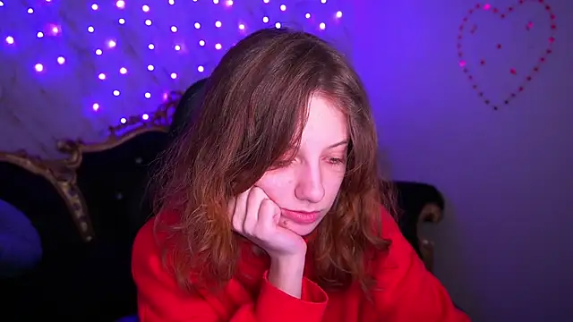 Snapshot of CuteeFoxy chatting on 02-16-26, 02:46 CuteeFoxy online show from 02-16-26, 02:46