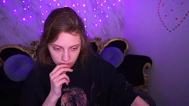 Snapshot of CuteeFoxy chatting on 03-03-26, 01:28 CuteeFoxy online show from 03-03-26, 01:28