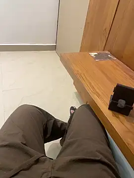 Notme 09 online show from 11-13-25, 02:49