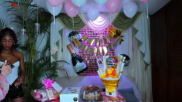 madams worker online show from 03-26-26, 09:31