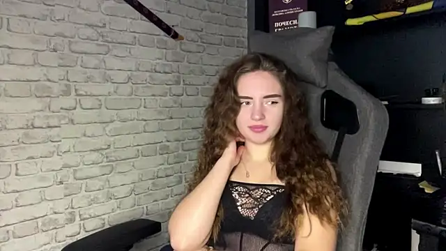 GreatMolly online show from 10-23-25, 05:07