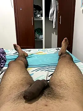 Snapshot of Muchachito18 chatting on 11-16-25, 04:07 Muchachito18 online show from 11-16-25, 04:07