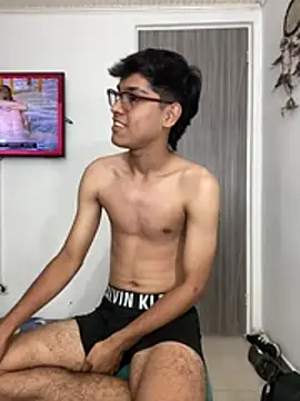 Snapshot of Muchachito18 chatting on 01-09-26, 04:04 Muchachito18 online show from 01-09-26, 04:04