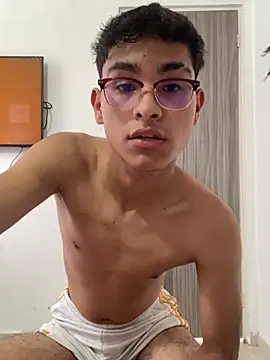 Snapshot of Muchachito18 chatting on 02-01-26, 06:39 Muchachito18 online show from 02-01-26, 06:39