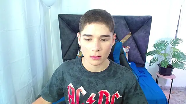 Mattass18 online show from 10-16-25, 03:35