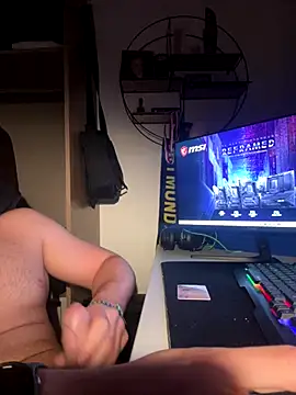 Snapshot of Hornsby181 chatting on 10-14-25, 09:48 Hornsby181 online show from 10-14-25, 09:48