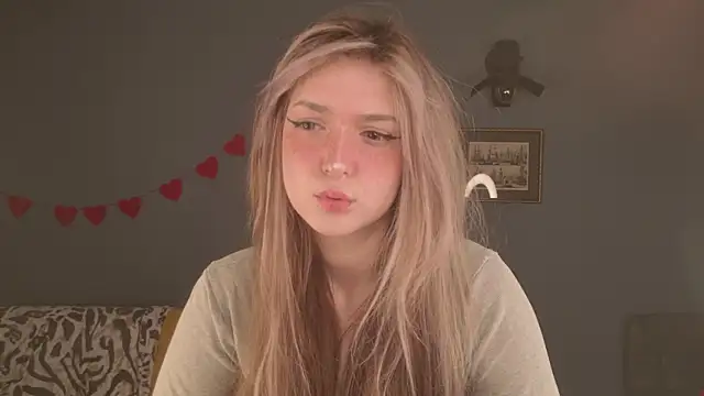 BellaSink online show from 04-10-26, 05:34