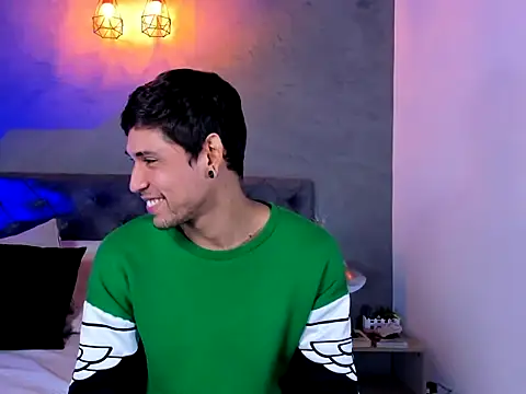 MaxHuston online show from 10-15-25, 08:53