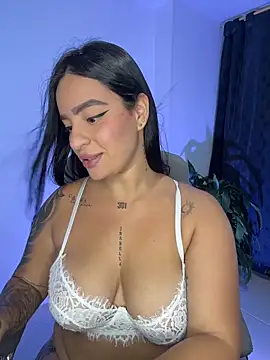 Emily Kurth23 online show from 11-26-25, 11:06