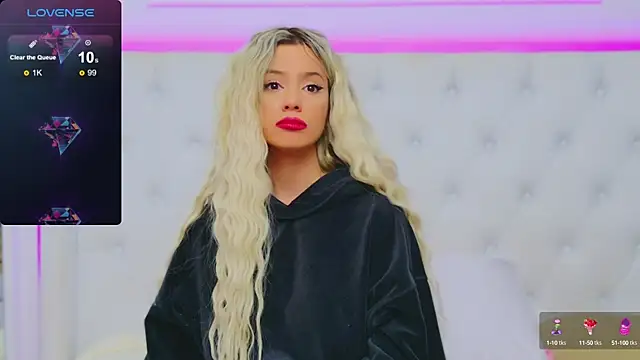 Snapshot of AriannaSins chatting on 01-09-25, 07:29 AriannaSins online show from 01-09-25, 07:29