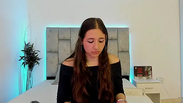 SweetAndSinful online show from 11-29-25, 03:42