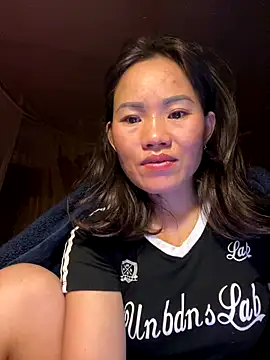 Snapshot of Saomai25 chatting on 10-21-25, 08:42 Saomai25 online show from 10-21-25, 08:42