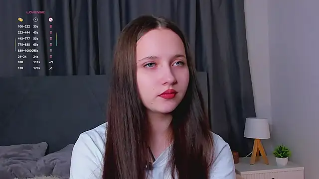 NadiaGnegy online show from 10-29-25, 01:13