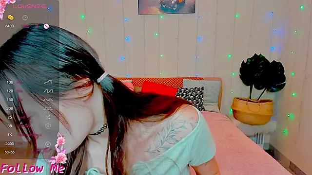 honeybuns lizzy online show from 10-18-25, 12:57