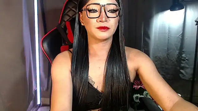 smokeprincess online show from 12-15-25, 04:11