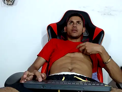 sexy latin cum online show from 10-18-25, 11:16