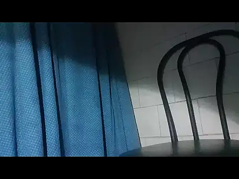 Snapshot of justmealex27 chatting on 12-13-25, 07:53 justmealex27 online show from 12-13-25, 07:53