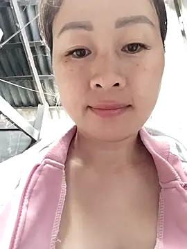 Snapshot of Spring-mky chatting on 11-19-25, 05:40 Spring-mky online show from 11-19-25, 05:40