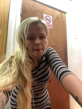 CherryXOX- online show from 10-24-25, 10:44