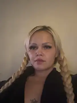 CherryXOX- online show from 11-04-25, 07:35