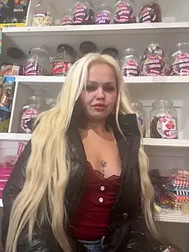 CherryXOX- online show from 11-06-25, 10:38