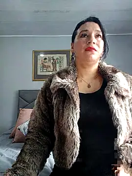 Elizabeth bennett 6 online show from 04-09-26, 01:38