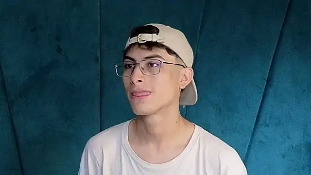 Aaron Eze online show from 11-08-25, 07:56