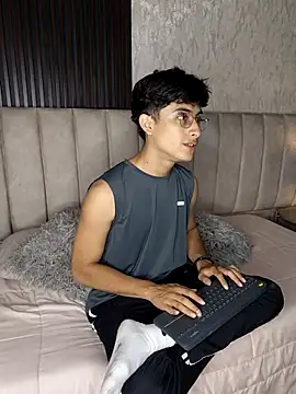 Aaron Eze online show from 01-06-26, 07:28