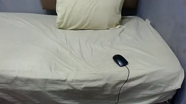 SweetDivaXX online show from 11-15-25, 09:11