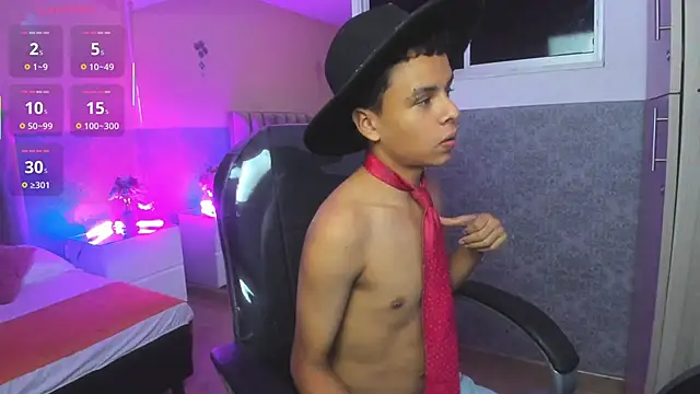 Xavier Fox    online show from 11-09-25, 05:17