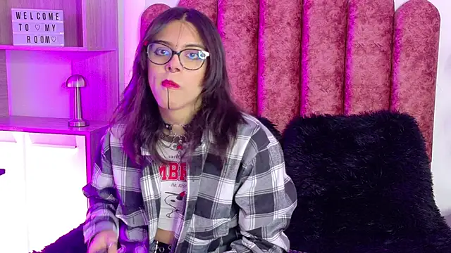 Lullaby Charade online show from 11-21-25, 12:04