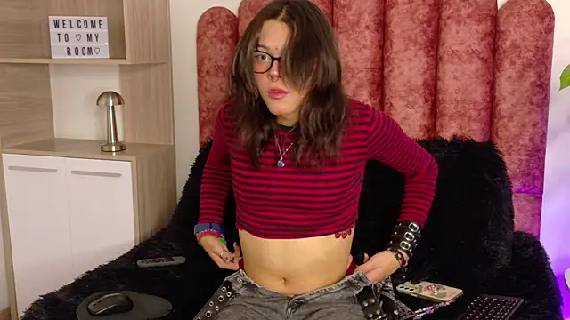 Lullaby Charade online show from 11-22-25, 12:15