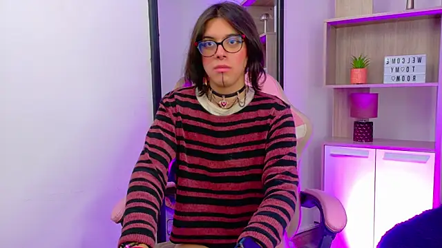 Lullaby Charade online show from 01-05-26, 05:27