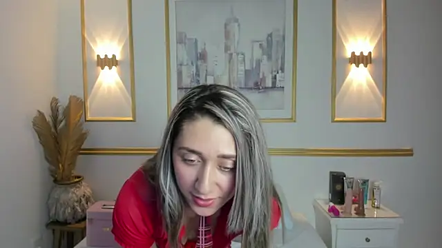 karlyy  online show from 10-29-25, 07:15