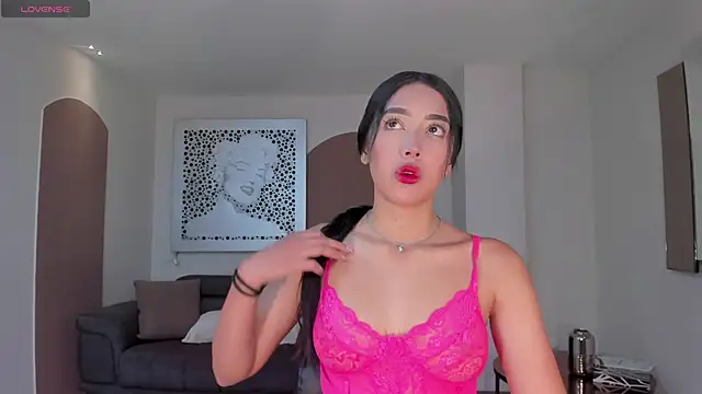 ScarlettBlaze  online show from 11-05-25, 12:05