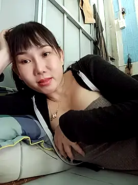 Snapshot of Ana-love2025 chatting on 10-29-25, 02:25 Ana-love2025 online show from 10-29-25, 02:25