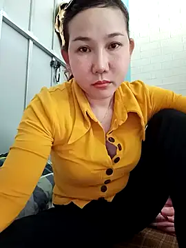 Snapshot of Ana-love2025 chatting on 11-21-25, 02:10 Ana-love2025 online show from 11-21-25, 02:10