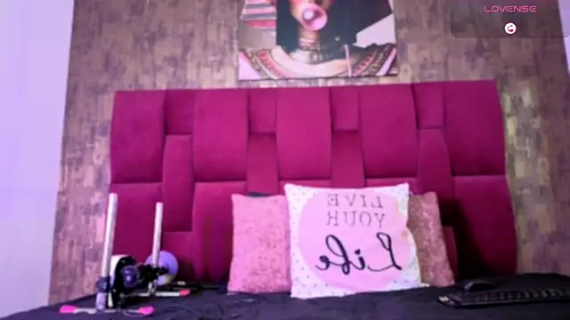 camila  bouzas online show from 02-21-26, 11:55