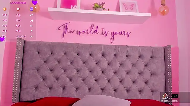 Sophiia 77 online show from 03-18-26, 09:29