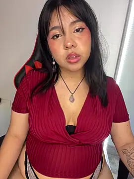 Snapshot of _Bella_7 chatting on 11-25-25, 03:06 Bella 7 online show from 11-25-25, 03:06