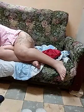 Cubanitaxxx online show from 10-27-25, 08:02