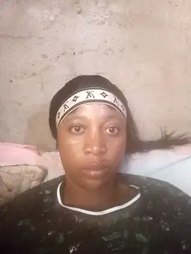 Bretbooty23 online show from 10-21-25, 07:09