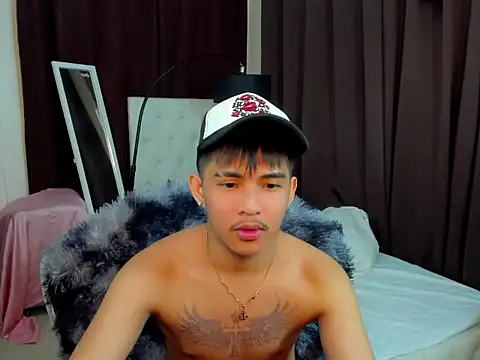 hardwildcock online show from 10-19-25, 04:40