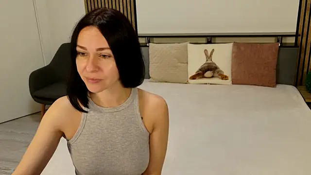 DitaNoir online show from 11-18-25, 07:13